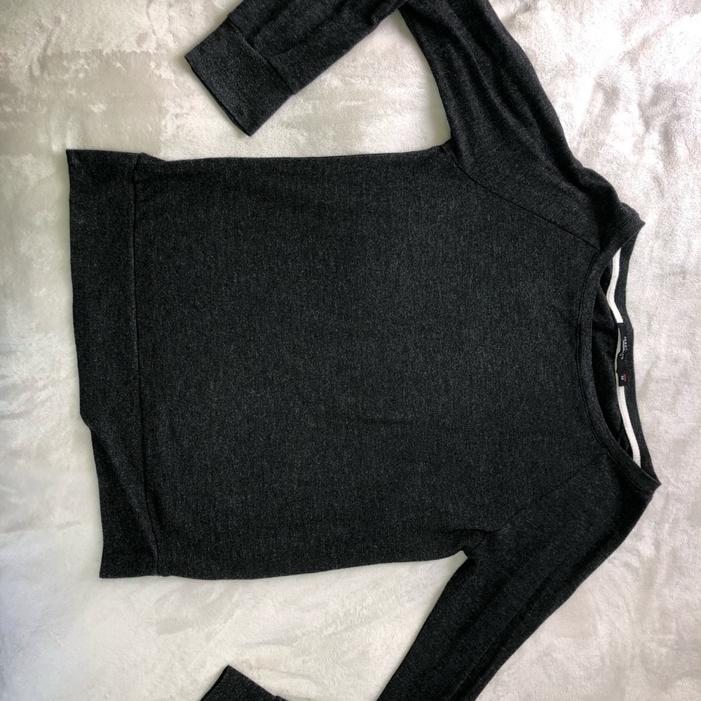 Size Medium comfy sweater Abbot Main